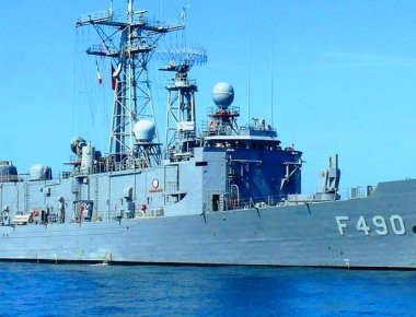 Αγωνία: Μέχρι 3,5 μίλια από την κυπριακή πλατφόρμα εξόρυξης έφτασε η τουρκική φρεγάτα «Gokceada»